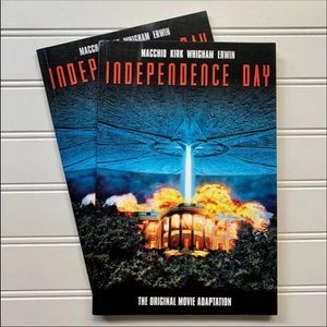 FREE SHIPPING 2 Comic Books Independence Day NEW